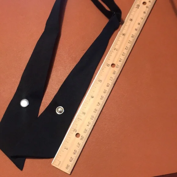 Adjustable Black Cross Bow tie - Picture 10 of 12